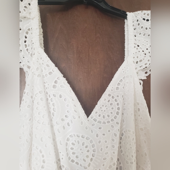 Express Eyelet White Romper - Picture 6 of 10